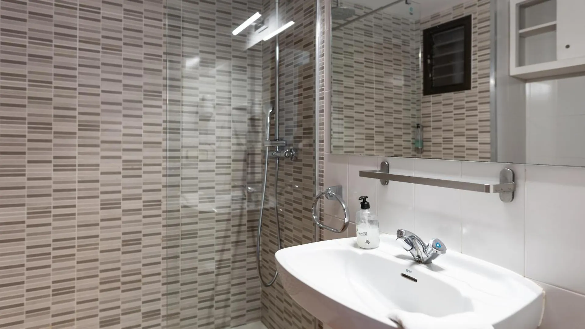 Apartaments Primera Linea Torre Valentina Sant Antoni De Calonge 0*,  Spain