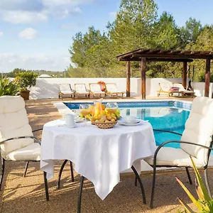 Agustin Villa Santa Eularia des Riu